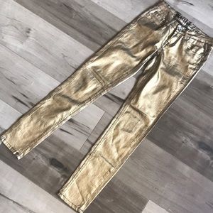 Gold pants! ✨